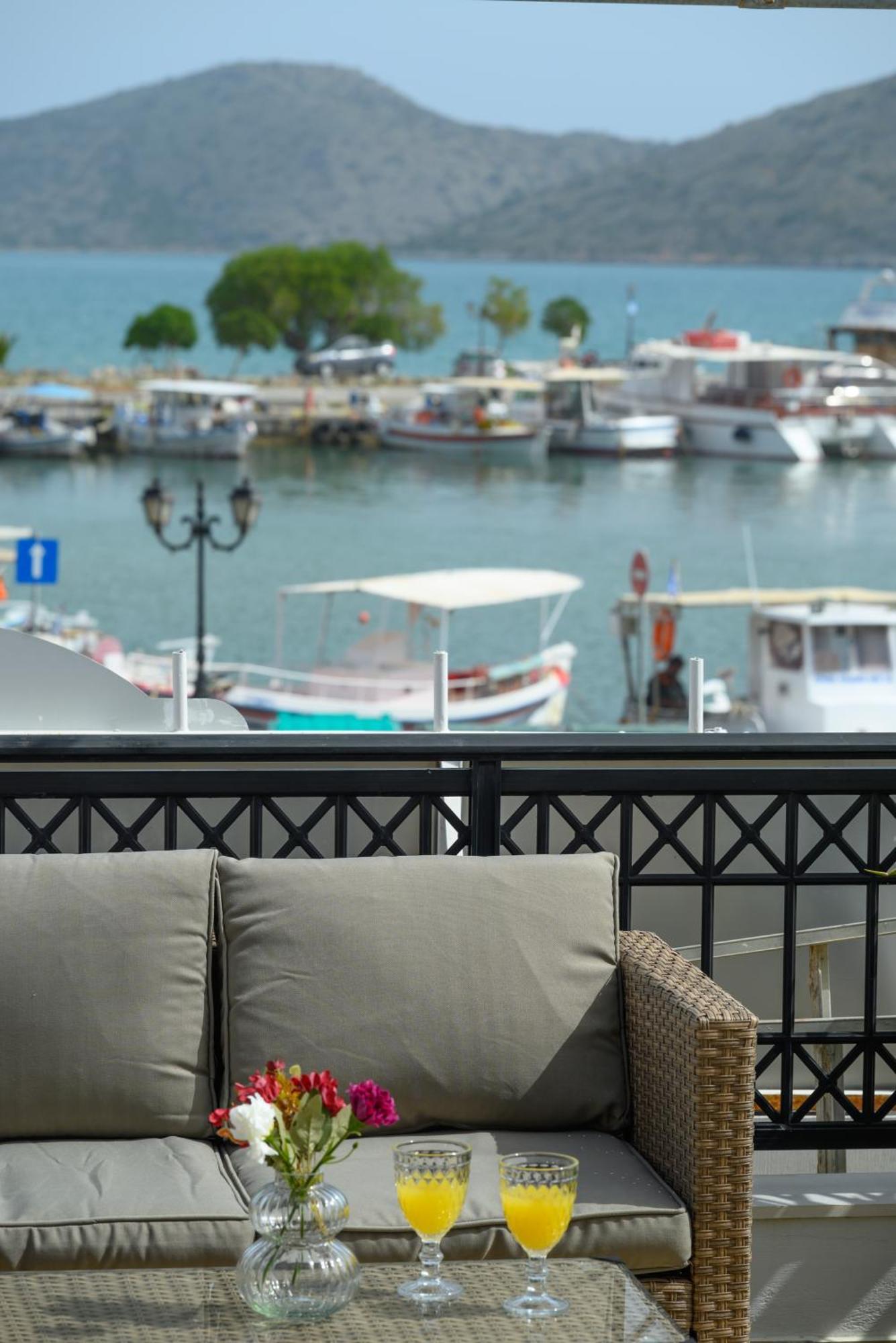 Elounda Luso Apartment Bagian luar foto